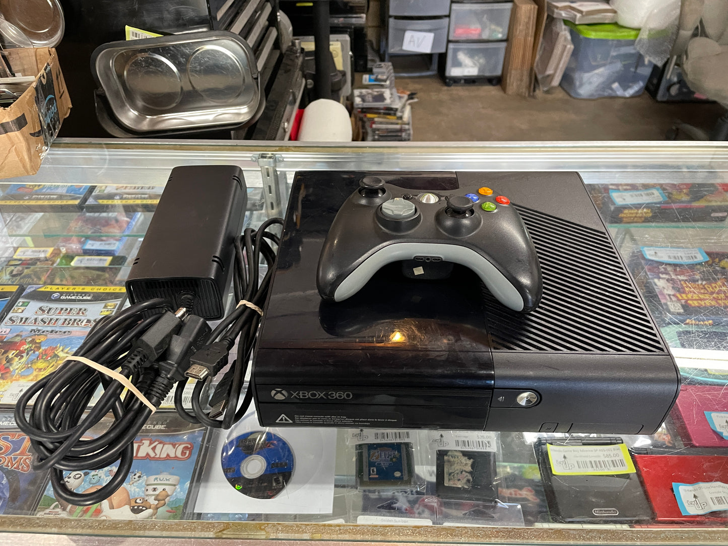 Xbox 360 E Console 120GB (Model 1538) Xbox 360