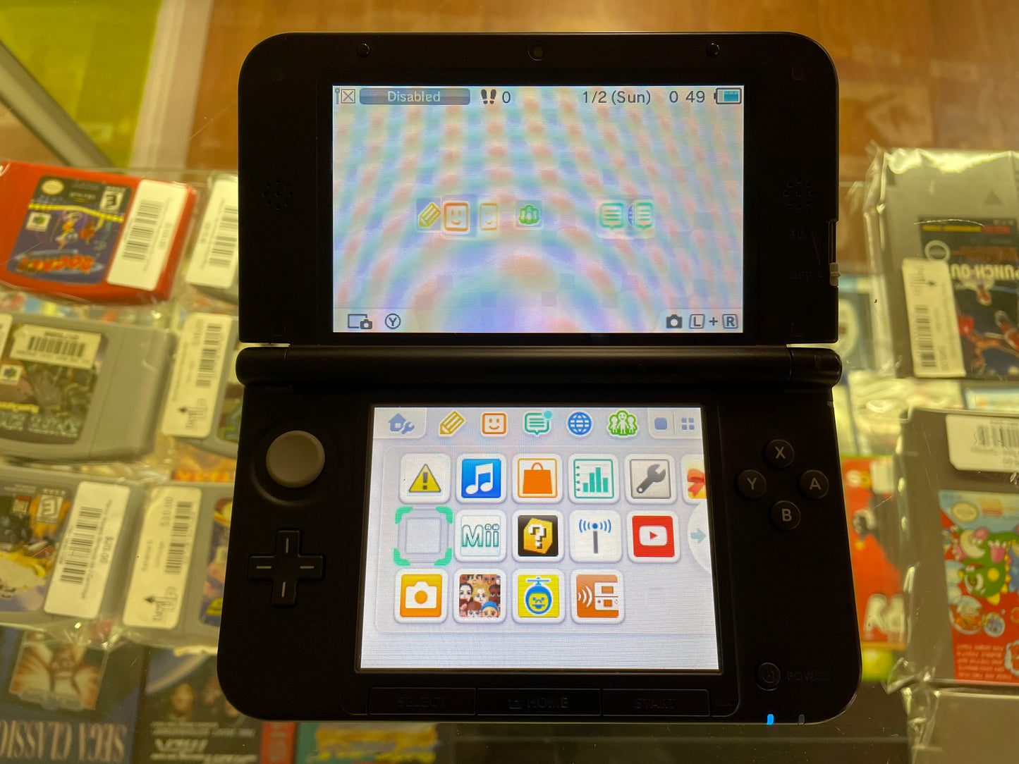 Black & Red Nintendo 3DS XL Nintendo 3DS